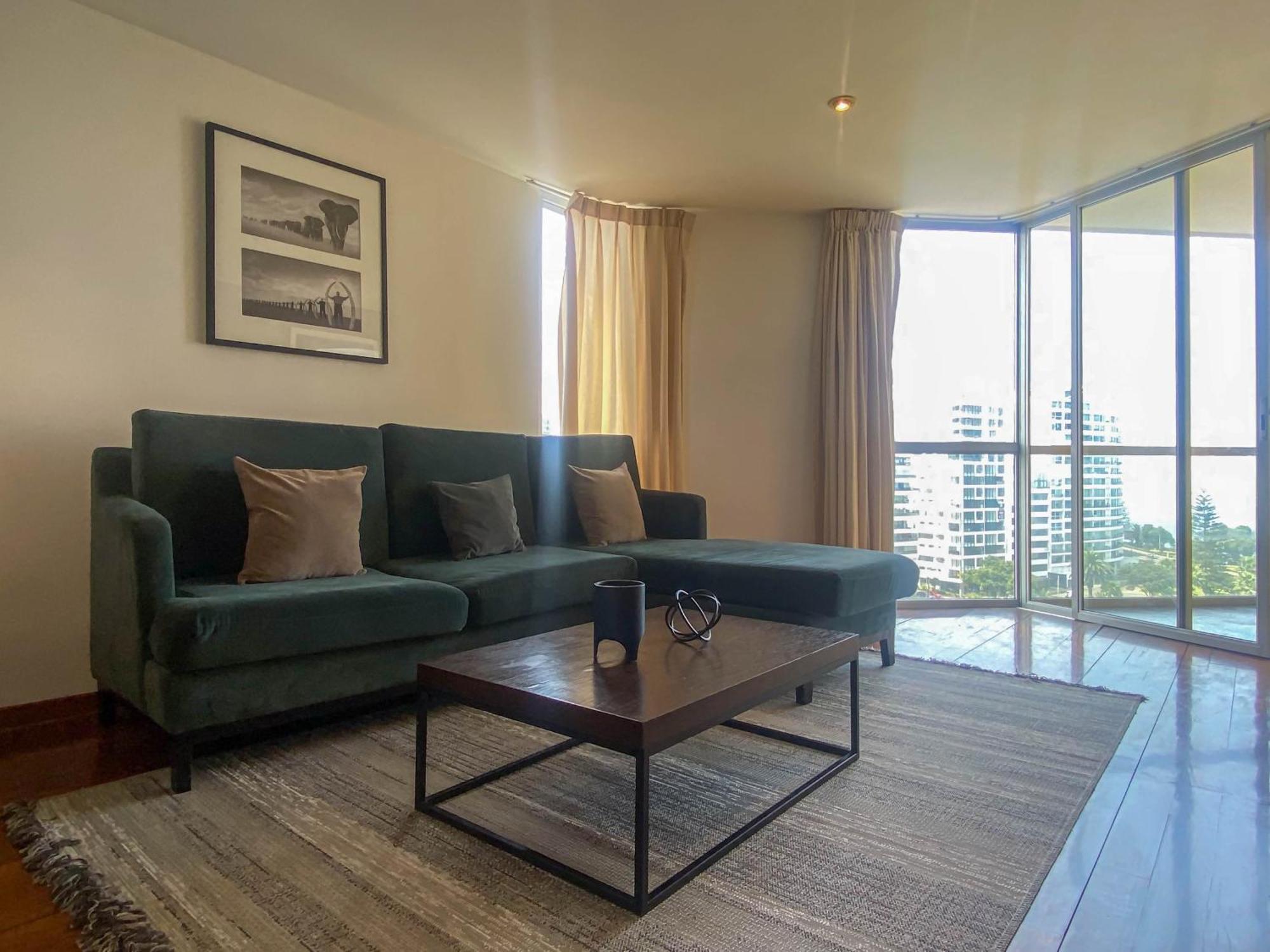 Stylish 3br With Ocean View Apartment *